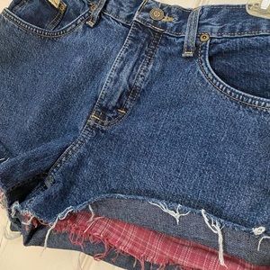C.E. Schmidt Cutoff Raw Hem Denim Jean Shorts Plaid Lining